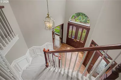 9004 SW Lancelot Ln, Portland, OR 97219 - Photo 18