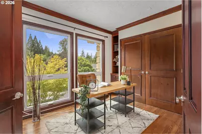 9004 SW Lancelot Ln, Portland, OR 97219 - Photo 12