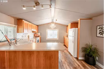 1475 Green Acres Rd #121, Eugene, OR 97408 - Photo 12