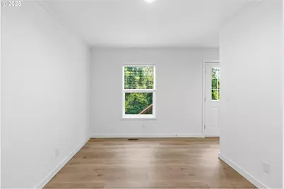 501 Haussler Rd, Kelso, WA 98626 - Photo 8