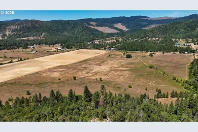 5005 Caves Hwy, Cave Junction, OR 97523 - Photo 16