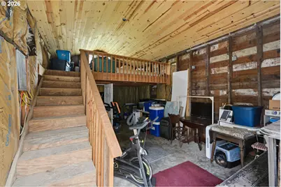 63762 Center Rd, Coos Bay, OR 97420 - Photo 40
