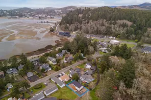 6269 SW Jetty Ave, Lincoln City, OR 97367 - Photo 2