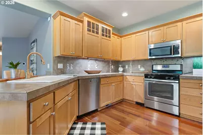 8988 SW Taylors Ferry Rd, Portland, OR 97223 - Photo 14