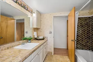 334 Van Duyn St, Eugene, OR 97401 - Photo 28