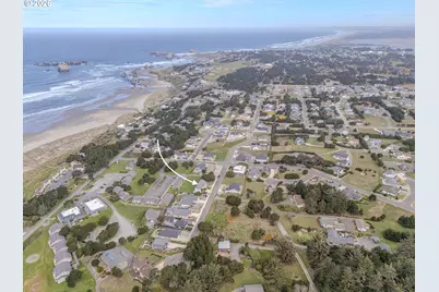 3214 Lincoln Ave SW, Bandon, OR 97411 - Photo 4