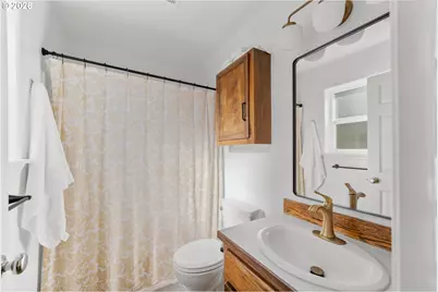 1204 E Second Ave, Sutherlin, OR 97479 - Photo 32