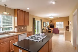 902 N View Dr, Roseburg North, OR 97495 - Photo 24