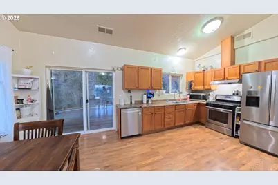 340 Kalapuya Way, Cottage Grove, OR 97424 - Photo 12