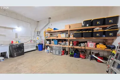 340 Kalapuya Way, Cottage Grove, OR 97424 - Photo 32