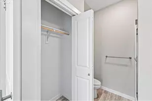 200 Black Hawk Ct, Columbia City, OR 97018 - Photo 24