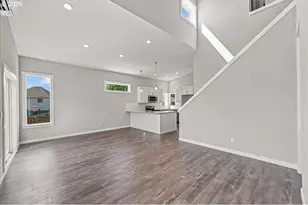 200 Black Hawk Ct, Columbia City, OR 97018 - Photo 20