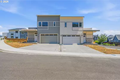 200 Black Hawk Ct, Columbia City, OR 97018 - Photo 2