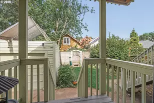 1911 SE 42nd Ave, Portland, OR 97215 - Photo 16