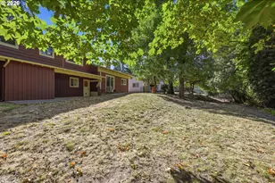 1522 Russet Dr, Eugene, OR 97401 - Photo 30