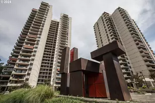 2221 SW 1st Ave, Portland, OR 97201 - Photo 2