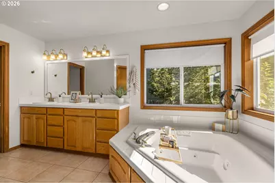 19290 Captains Ct, Oregon City, OR 97045 - Photo 20
