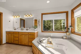 19290 Captains Ct, Oregon City, OR 97045 - Photo 20