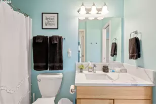 111 NW Hawthorne Ave, Bend, OR 97703 - Photo 26