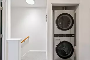 111 NW Hawthorne Ave, Bend, OR 97703 - Photo 28