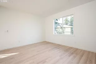 6215 SE Knapp St, Portland, OR 97206 - Photo 10