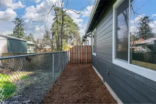 6215 SE Knapp St, Portland, OR 97206 - Photo 24