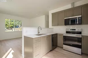 6215 SE Knapp St, Portland, OR 97206 - Photo 4