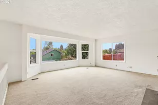 7017 NE 2nd Ave, Vancouver, WA 98665 - Photo 2