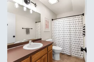 19490 Wilderness Dr, West Linn, OR 97068 - Photo 16