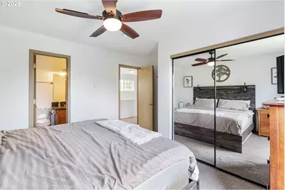 8253 N Bliss St, Portland, OR 97203 - Photo 38