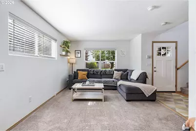 8253 N Bliss St, Portland, OR 97203 - Photo 12