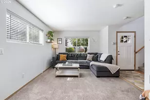 8253 N Bliss St, Portland, OR 97203 - Photo 12