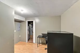 729 N 8th St, Coos Bay, OR 97420 - Photo 38