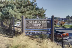 300 NE Tomahawk Island Dr, Portland, OR 97035 - Photo 20