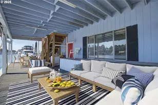 300 NE Tomahawk Island Dr, Portland, OR 97035 - Photo 4