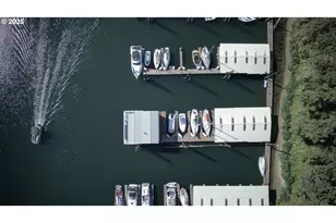 300 NE Tomahawk Island Dr, Portland, OR 97035 - Photo 18