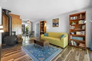 2032 SE 147th Ave, Portland, OR 97233 - Photo 4