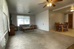 420 NE 8th St, Irrigon, OR 97844 - Photo 12