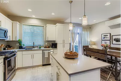 12119 SW Tesla Ter, Beaverton, OR 97008 - Photo 10