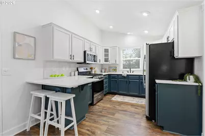 5525 N Syracuse St, Portland, OR 97203 - Photo 16