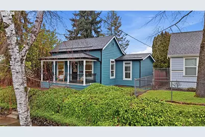 5525 N Syracuse St, Portland, OR 97203 - Photo 2