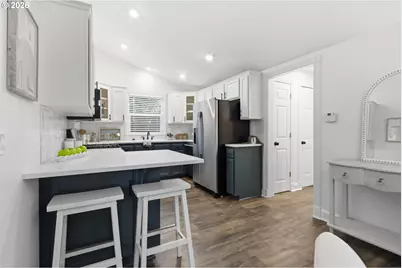 5525 N Syracuse St, Portland, OR 97203 - Photo 14