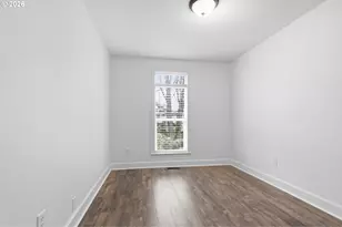 5525 N Syracuse St, Portland, OR 97203 - Photo 10