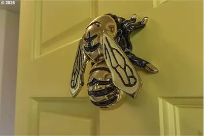 2484 NE Nicki Ct, Hillsboro, OR 97124 - Photo 2