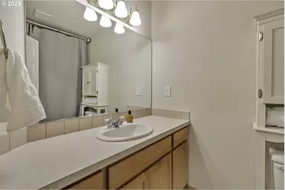 2484 NE Nicki Ct, Hillsboro, OR 97124 - Photo 26