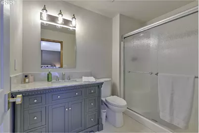 2484 NE Nicki Ct, Hillsboro, OR 97124 - Photo 22