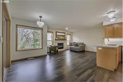 2484 NE Nicki Ct, Hillsboro, OR 97124 - Photo 16