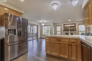 2484 NE Nicki Ct, Hillsboro, OR 97124 - Photo 12