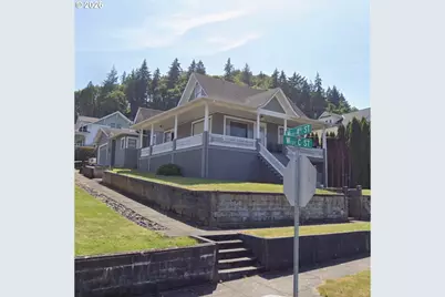 406 W C St, Rainier, OR 97048 - Photo 2