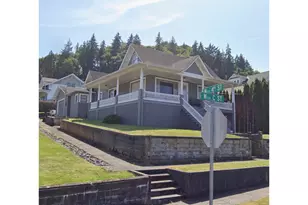 406 W C St, Rainier, OR 97048 - Photo 2